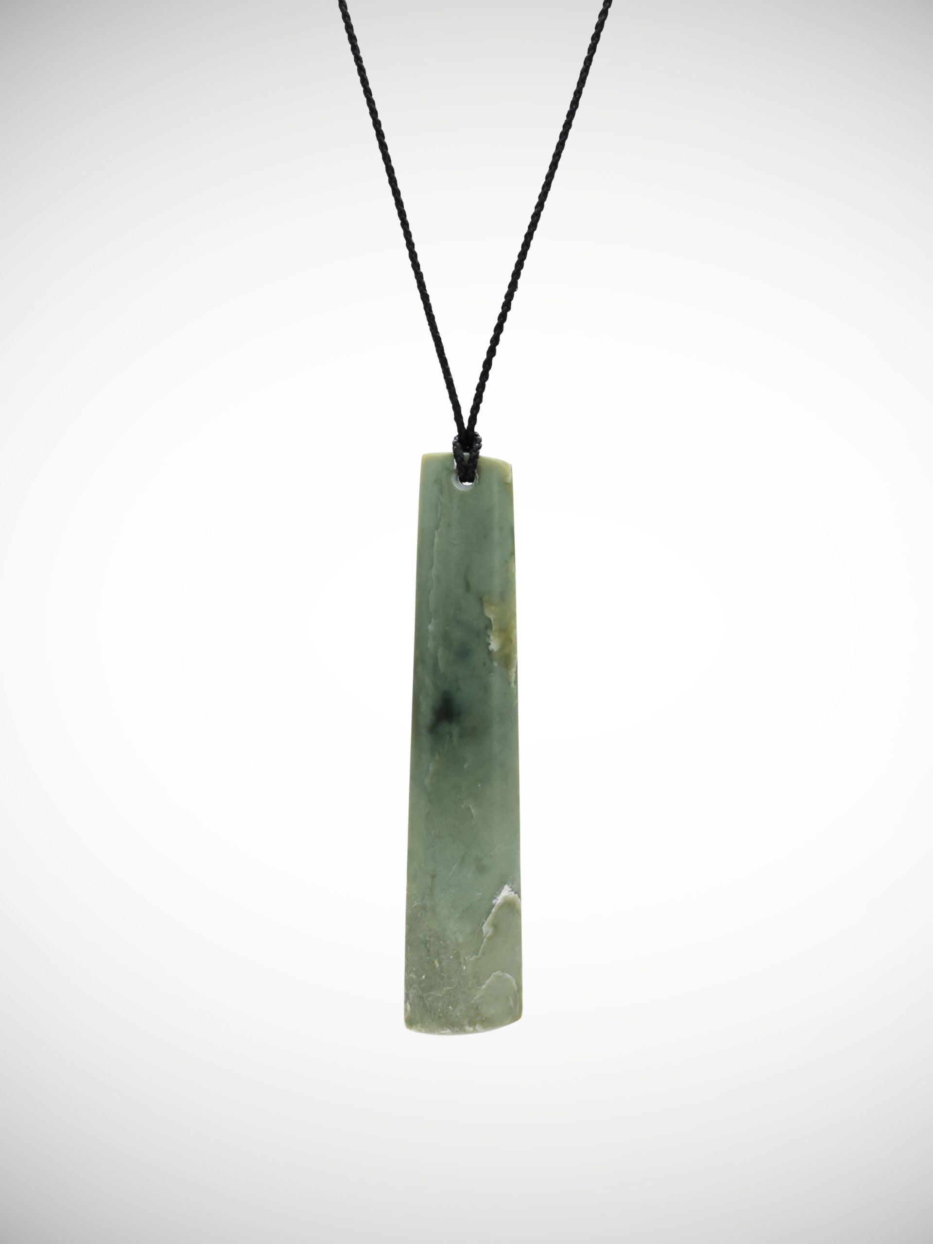 Moko Pounamu Kuru Genuine NZ Inanga Greenstone - Omanawa