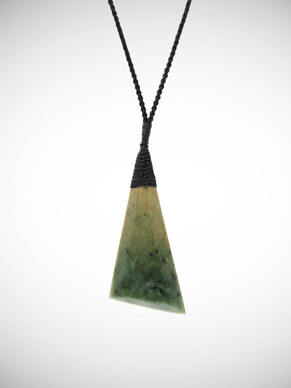Moko Pounamu Toki Genuine NZ Raukaraka Greenstone - Motumaoho