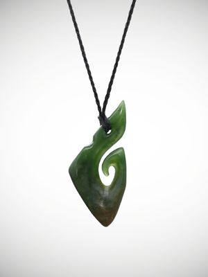 Moko Pounamu Hei Matau (Hook) Genuine NZ Kawakawa Flower Greenstone - Motutere