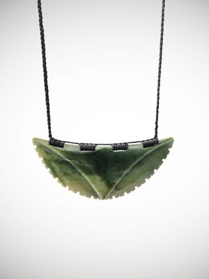 Moko Pounamu Kouma (Breastplate) Genuine NZ Kahurangi Flower Greenstone - Ohakune