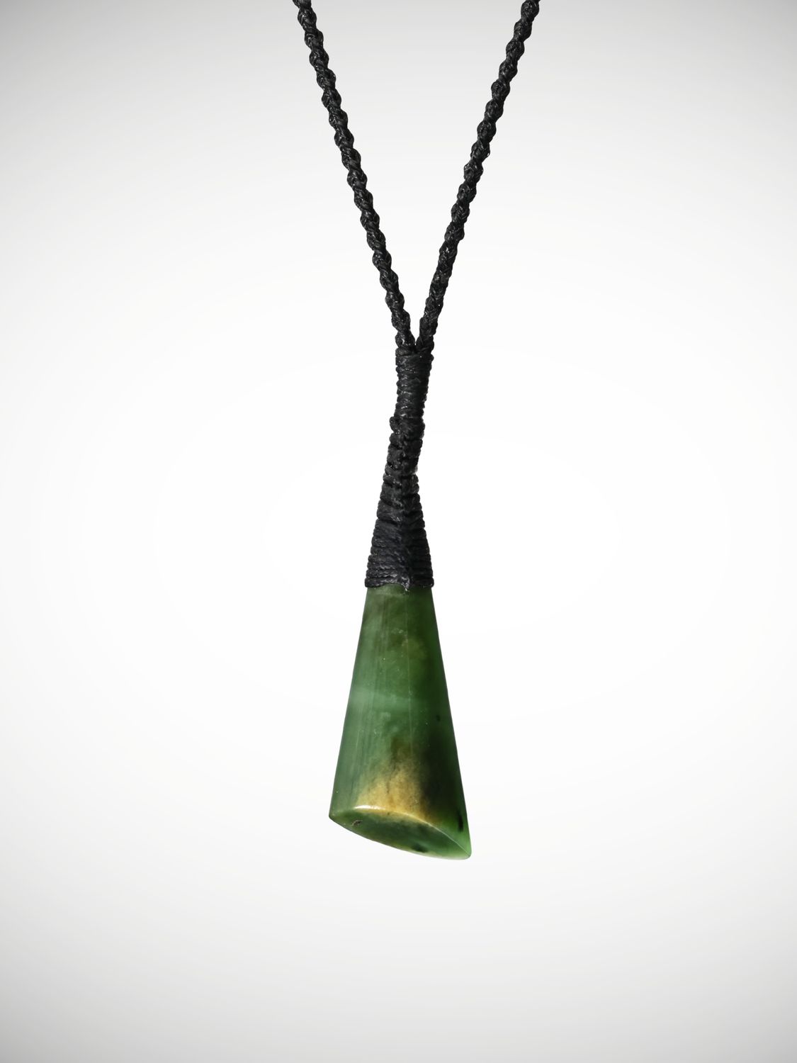 Moko Pounamu Toki Genuine NZ Kawakawa Flower Greenstone - Oihi