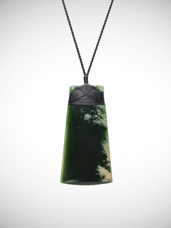 Moko Pounamu Toki Genuine NZ Kawakawa Flower Greenstone - Ohinerau