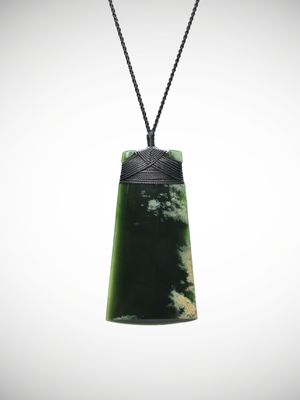 Moko Pounamu Toki Genuine NZ Kawakawa Flower Greenstone - Ohinerau