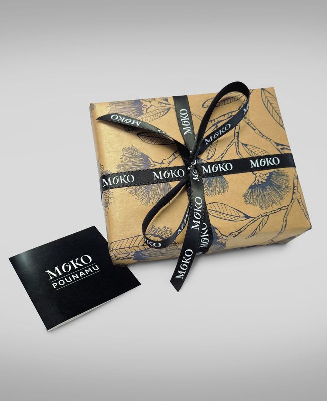 Moko Pounamu Standard Gift Wrapping