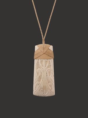 Moko Pounamu Toki Whale Bone Carving - Mangawhata Moko Pounamu Toki Whale Bone Carving - Mangawhata