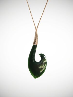Moko Pounamu Hei Matau (Hook) Genuine NZ Kawakawa Flower Greenstone - Pukepoto