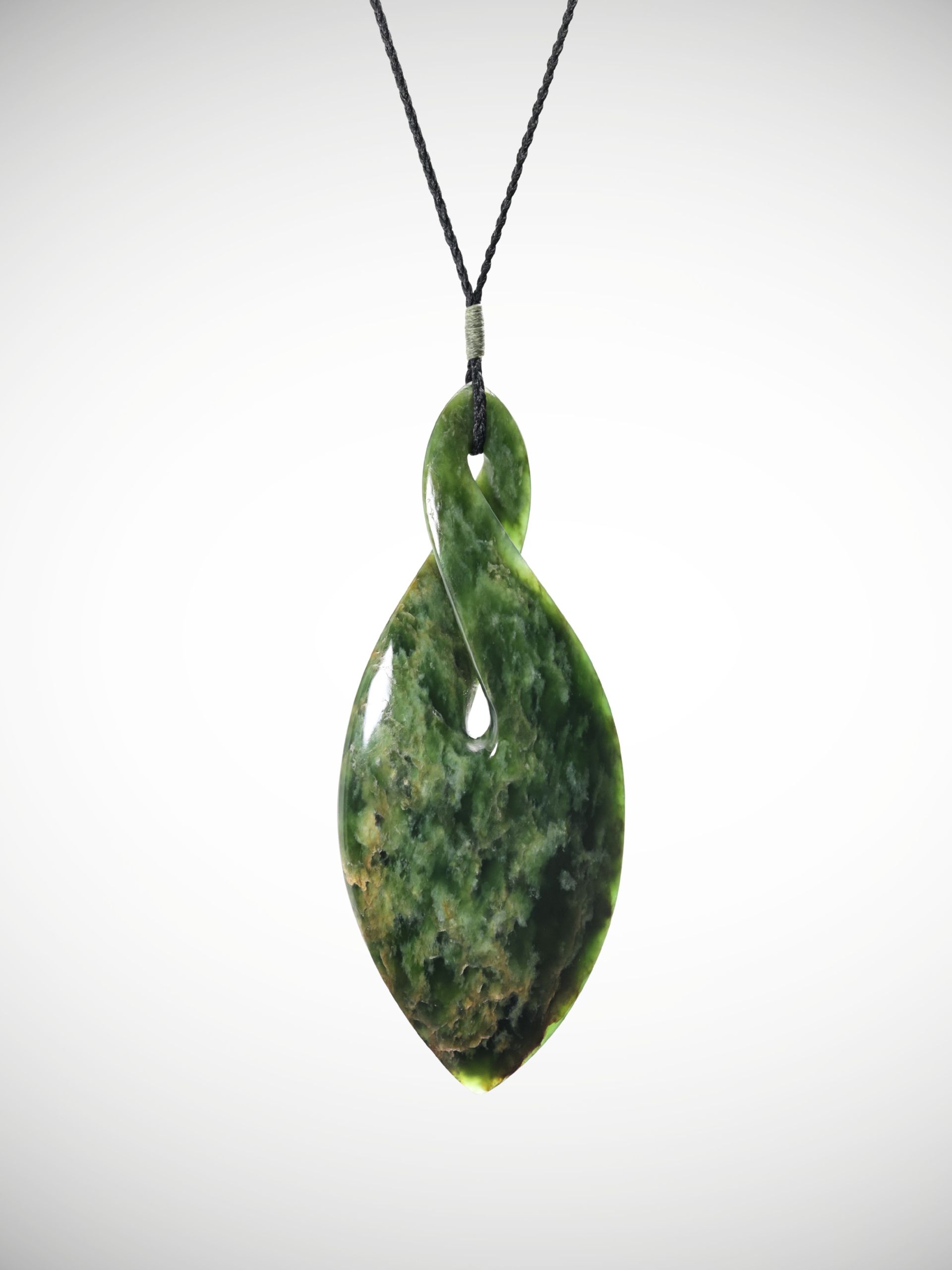 Moko Pounamu Pikorua (Twist) NZ Genuine Kahurangi Flower Greenstone - Okaihau