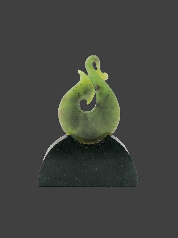 Moko Pounamu Matau (Fishhook) Sculpture NZ Genuine Kawakawa & Serpentinite Greenstone - Marotiri