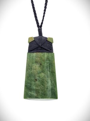 Moko Pounamu Toki NZ Genuine Kahotea Greenstone - Te Hoe Moko Pounamu Toki NZ Genuine Kahotea Greenstone - Te Hoe