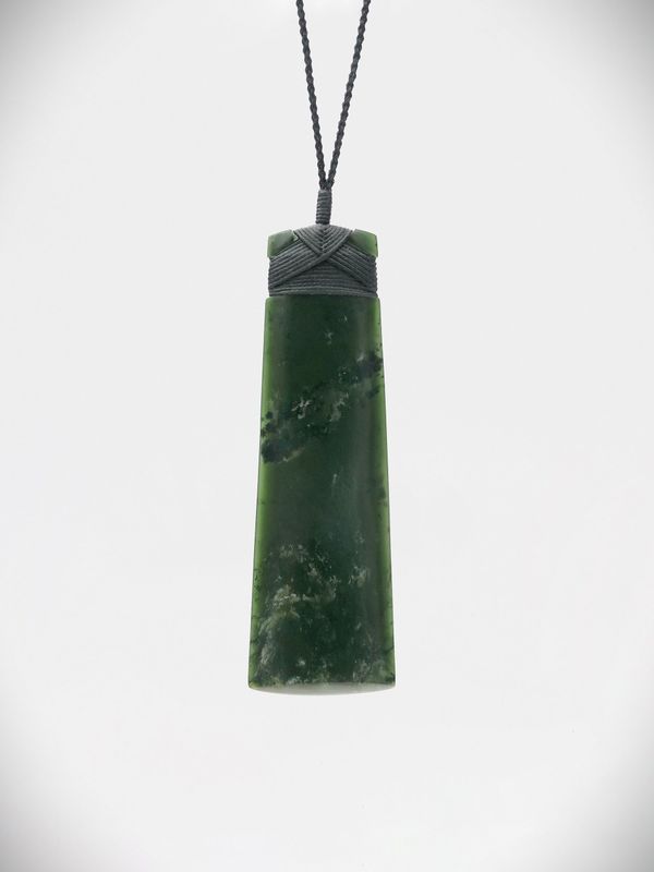 Moko Pounamu Toki Genuine NZ Kawakawa Flower Greenstone - Te Karaka