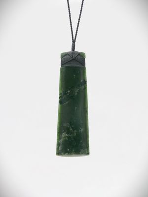 Moko Pounamu Toki Genuine NZ Kawakawa Flower Greenstone - Te Karaka