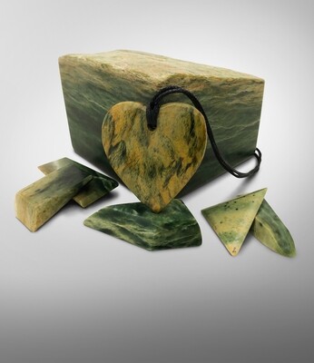 Manawa - Hearts and Crosses