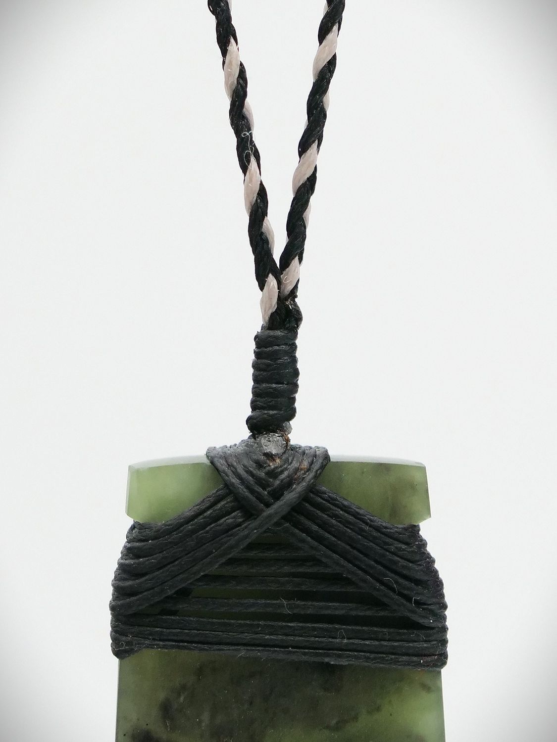 ALL BLACKS Moko POUNAMU ネックレス　ポウナム　翡翠 ALL BLACKS Moko POUNAMU ネックレス ポウナム 翡翠 Moko Pounamu