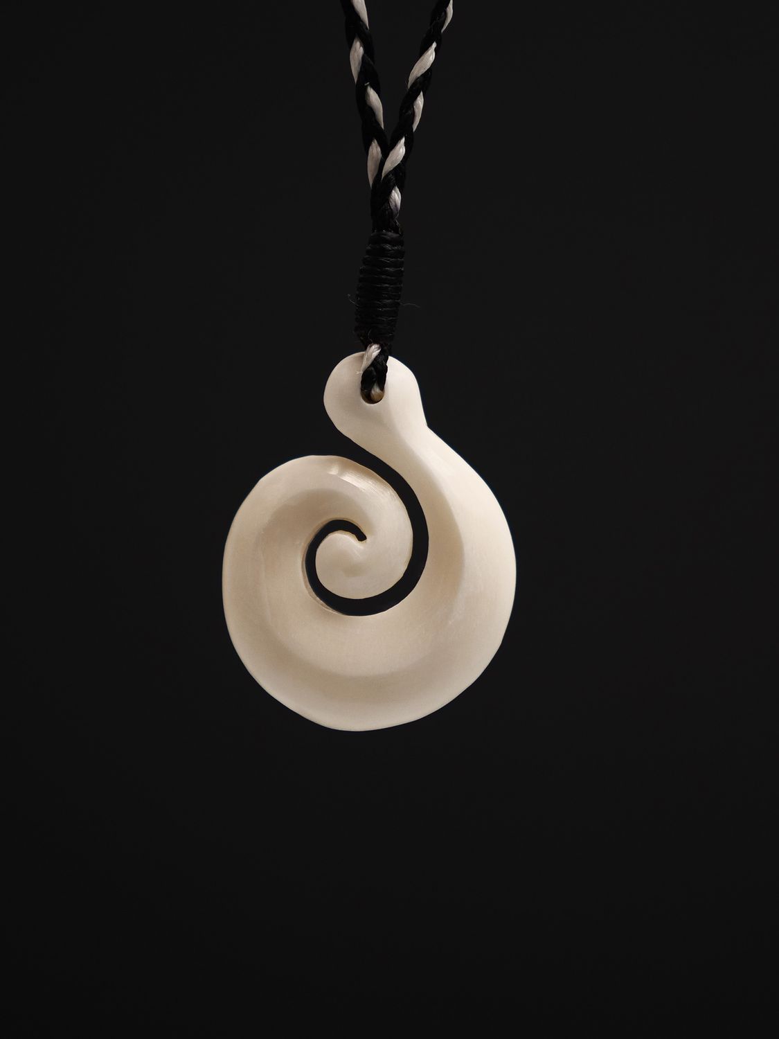 Moko Pounamu All Blacks Bone Carving Piko Koru AB3 Moko Pounamu All Blacks Bone Carving Piko Koru AB3