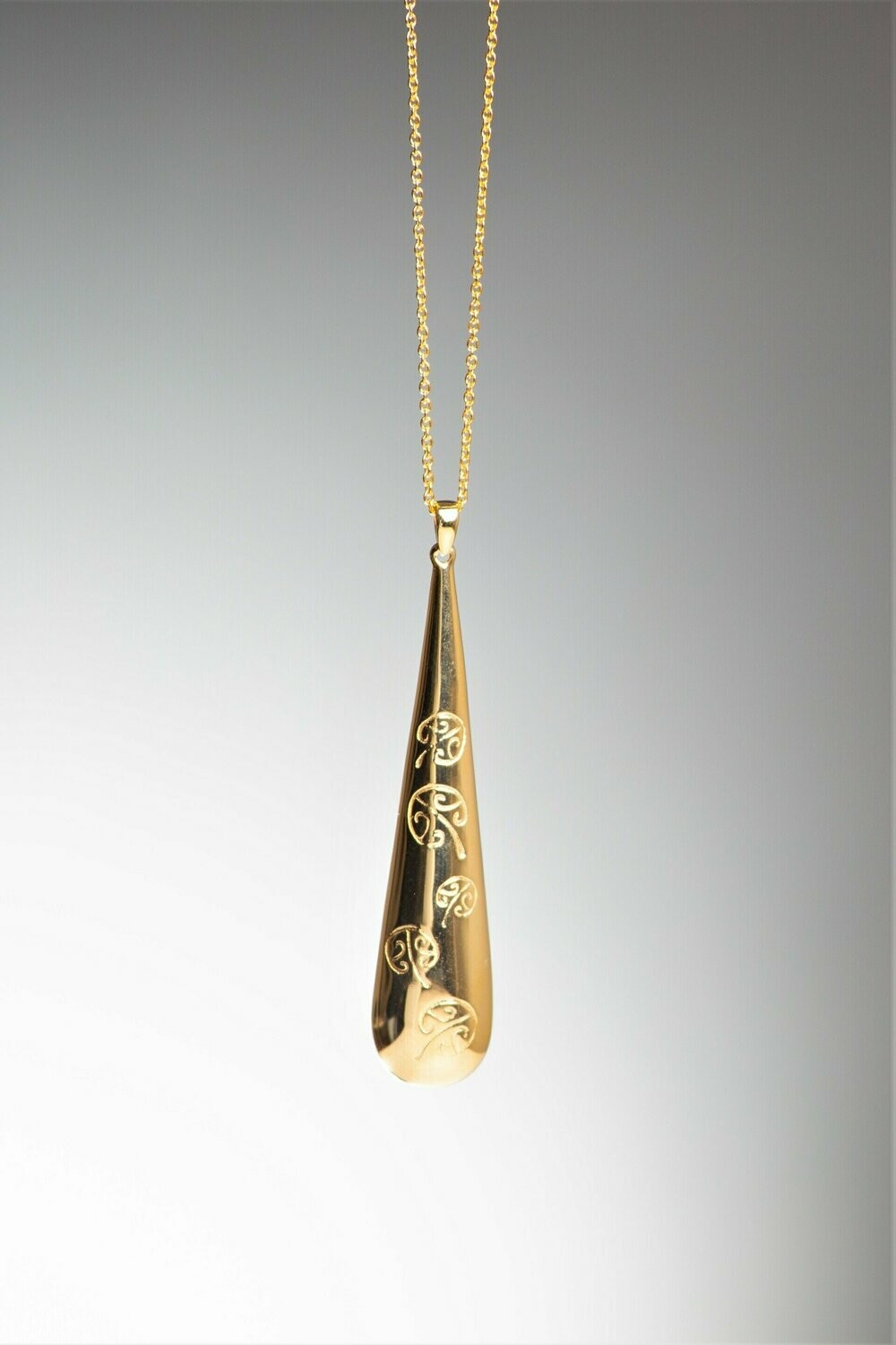 Moko Pounamu 14k Gold Roimata (Drop) with Kowhaiwhai Pendant - P10G Moko Pounamu 14k Gold Roimata (Drop) with Kowhaiwhai Pendant - P10G