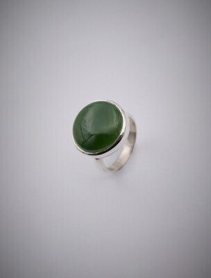 Moko Pounamu Gilt Jewellery Kawakawa Pounamu & Sterling Silver Ring 08210 Moko Pounamu Gilt Jewellery Kawakawa Pounamu & Sterling Silver Ring 08210