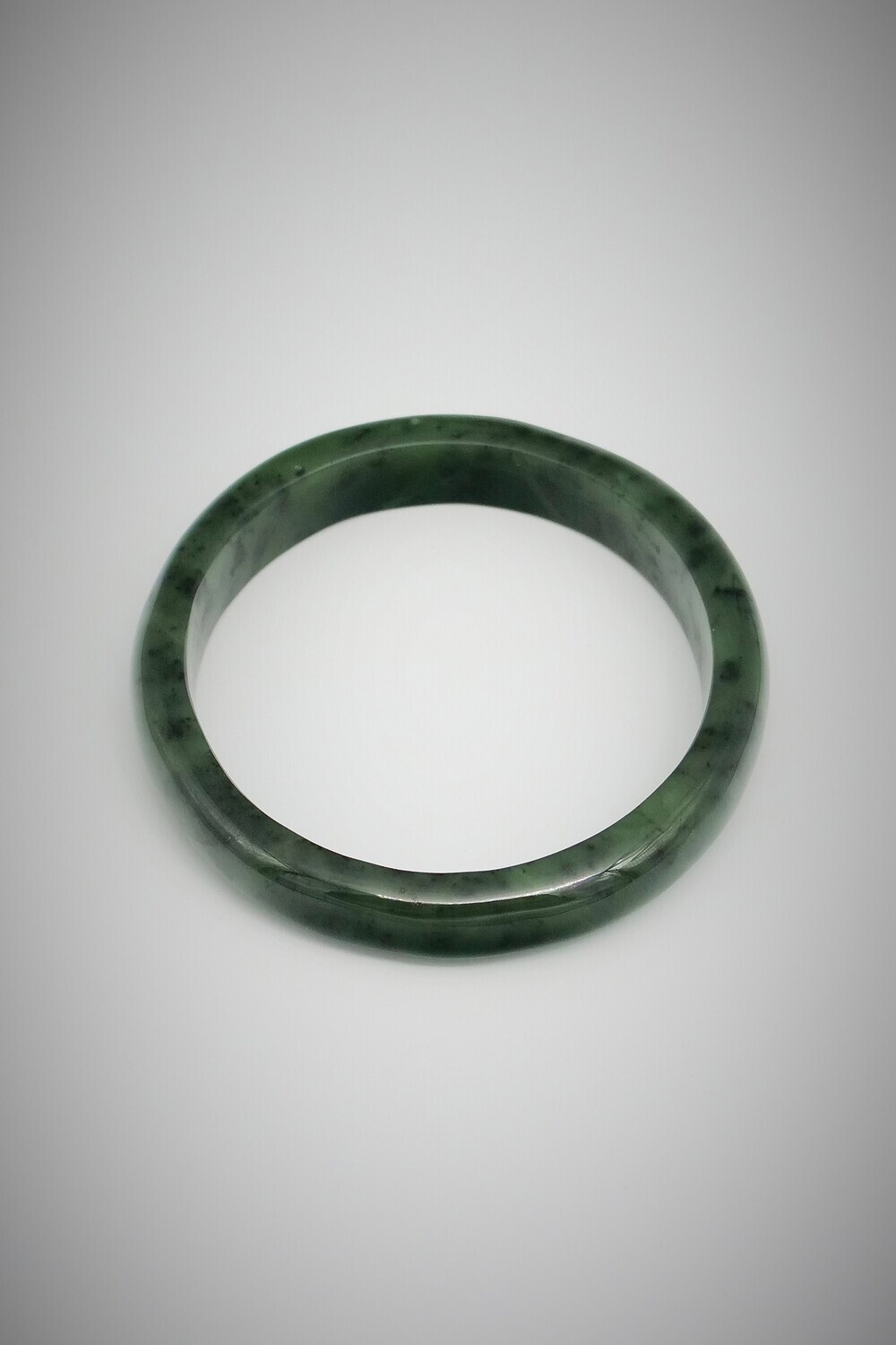 Moko Pounamu NZ Genuine Kawakawa Greenstone Solid Bangle - Takahue 73mm Moko Pounamu NZ Genuine Kawakawa Greenstone Solid Bangle - Takahue 73mm