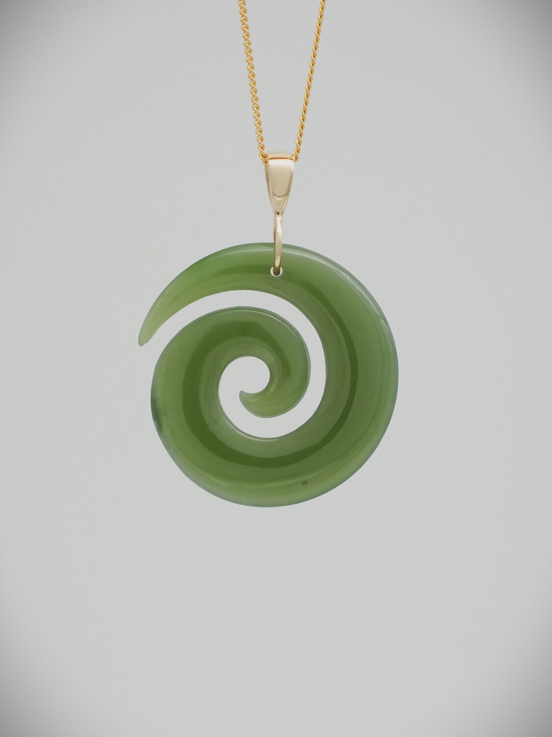 Moko Pounamu Koru NZ Genuine Inanga Greenstone & 9ct Gold - Te Kakaho Moko Pounamu Koru NZ Genuine Inanga Greenstone & 9ct Gold - Te Kakaho