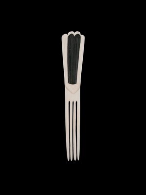 Moko Pounamu Piwakawaka Feather Bone Carving Heru (Comb)