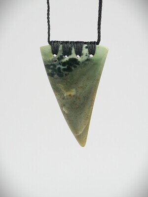 Moko Pounamu Rei Niho (Whale Tooth) NZ Genuine Inanga Greenstone - Omanawa