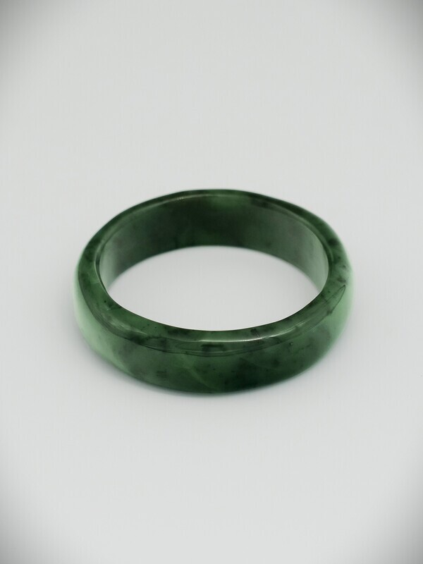 Moko Pounamu Solid Bangle NZ Genuine  Kawakawa Greenstone  - Tapawera 73mm