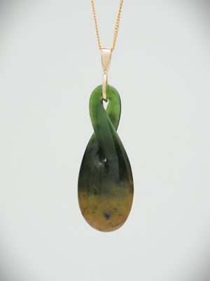 Moko Pounamu Single Pikorua (Twist) NZ Genuine Marsden Flower Greenstone and 9ct Gold Pendant - Omarama