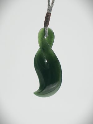 Moko Pounamu Single Pikorua (Twist) NZ Genuine Kawakawa Greenstone - Pukeuri Moko Pounamu Single Pikorua (Twist) NZ Genuine Kawakawa Greenstone - Pukeuri