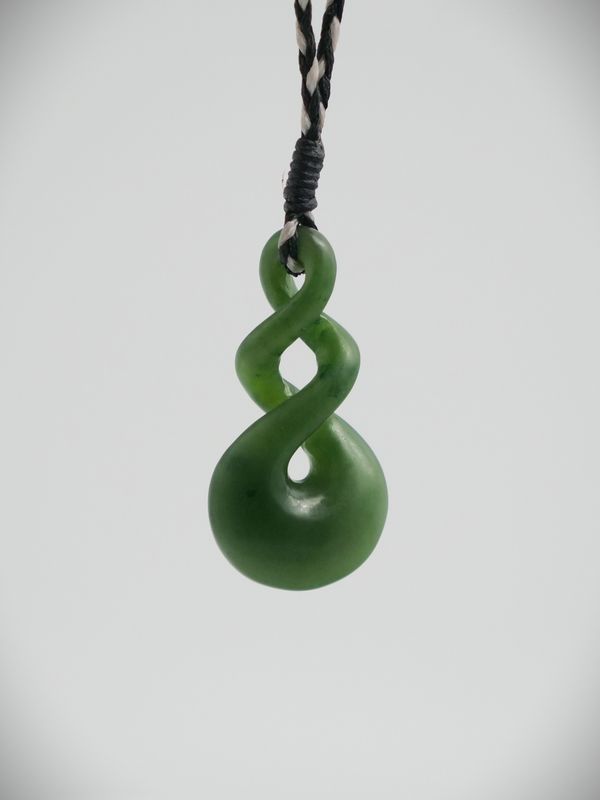 Moko Pounamu Black Ferns Double Pikorua Greenstone - BFDT