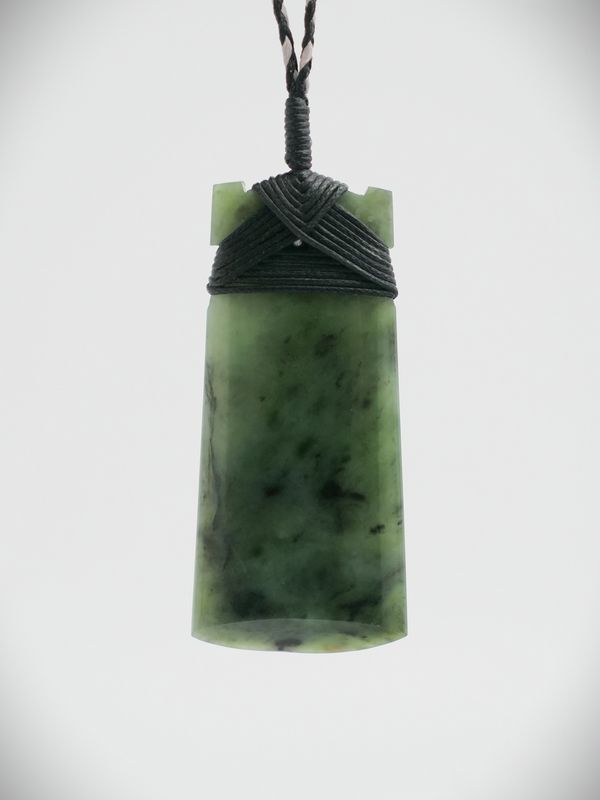 Moko Pounamu Black Ferns Toki Greenstone - BFTK2