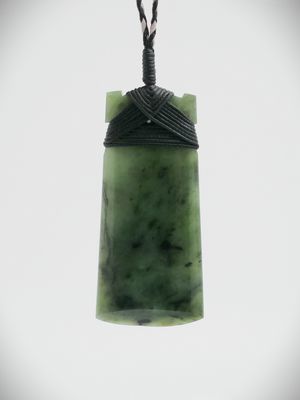 Moko Pounamu Black Ferns Toki Greenstone - BFTK2 Moko Pounamu Black Ferns Toki Greenstone - BFTK2