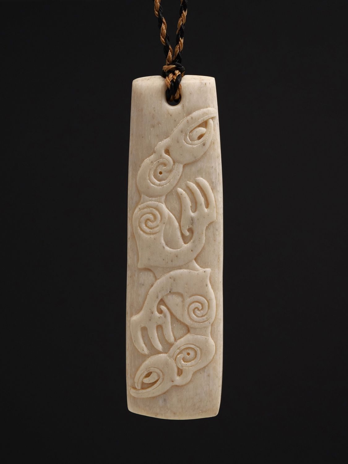 Moko Pounamu Whale Bone Carving Toki - Mangarata Moko Pounamu Whale Bone Carving Toki - Mangarata