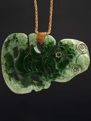 Moko Pounamu Hei Tiki Genuine NZ Auhunga/Kahurangi Greenstone - Takahe Moko Pounamu Hei Tiki Genuine NZ Auhunga/Kahurangi Greenstone - Takahe