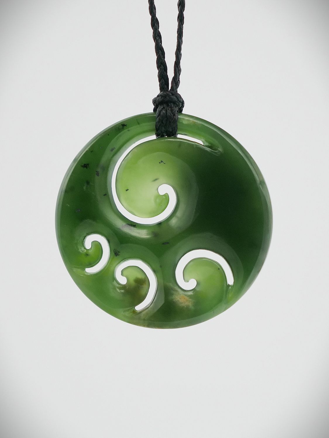 Moko Pounamu Porohita (Disc) Koru NZ Genuine Kahurangi Flower Greenstone - Mangamahu Moko Pounamu Porohita (Disc) Koru NZ Genuine Kahurangi Flower Greenstone - Mangamahu