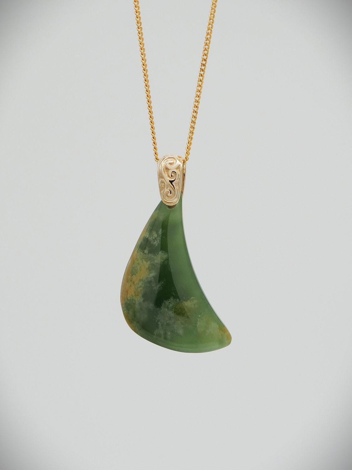 Moko Pounamu Free Form Drop NZ Genuine Kahurangi Flower Greenstone & 9ct Gold - Rarangi