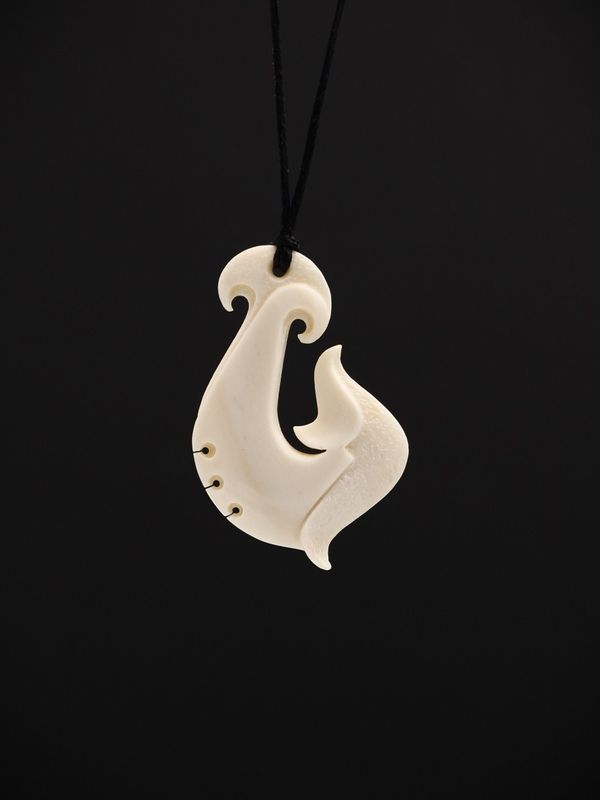Moko Pounamu Hei Matau (Hook) Bone Carving - Pomarangi Moko Pounamu Hei Matau (Hook) Bone Carving - Pomarangi