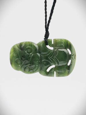Moko Pounamu Hei Tiki NZ Genuine Kawakawa Flower Greenstone - Mangaweka Moko Pounamu Hei Tiki NZ Genuine Kawakawa Flower Greenstone - Mangaweka