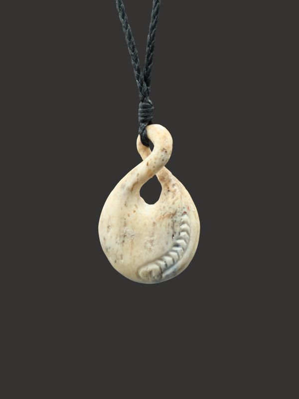 Moko Pounamu Single Pikorua (Twist) Whale Bone Carving - Kakakaiau SALE