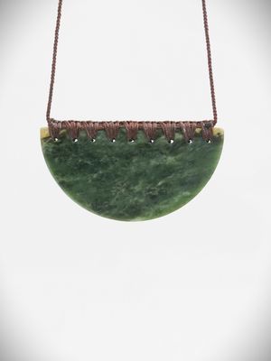 Moko Pounamu Kouma (Breastplate) NZ Genuine Kawakawa Greenstone - Waiiti Moko Pounamu Kouma (Breastplate) NZ Genuine Kawakawa Greenstone - Waiiti