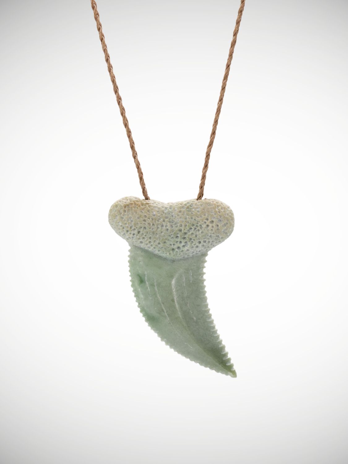 Moko Pounamu Mako Mau (Shark Tooth) Genuine NZ Inanga Pounamu Greenstone - Auripo
