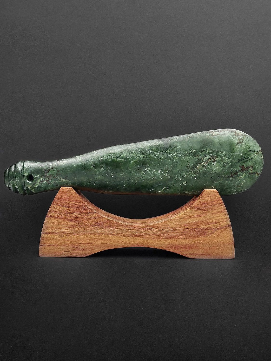 Moko Pounamu Mere Sculpture NZ Genuine Kawakawa Pounamu - Miramar Moko Pounamu Mere Sculpture NZ Genuine Kawakawa Pounamu - Miramar