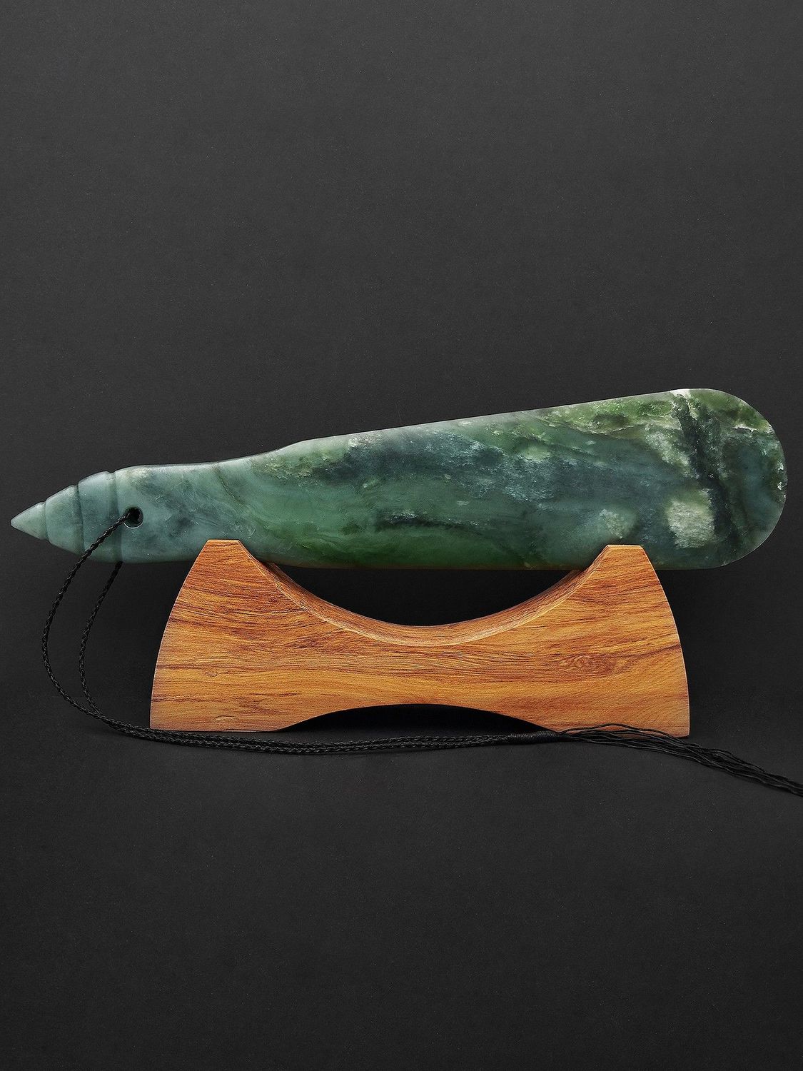 Moko Pounamu Mere NZ Genuine Inanga Greenstone - Whakarewarewa Moko Pounamu Mere NZ Genuine Inanga Greenstone - Whakarewarewa