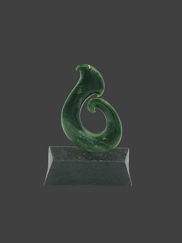 Moko Pounamu Matau (Hook) NZ Genuine Kawakawa Greenstone - Matiere
