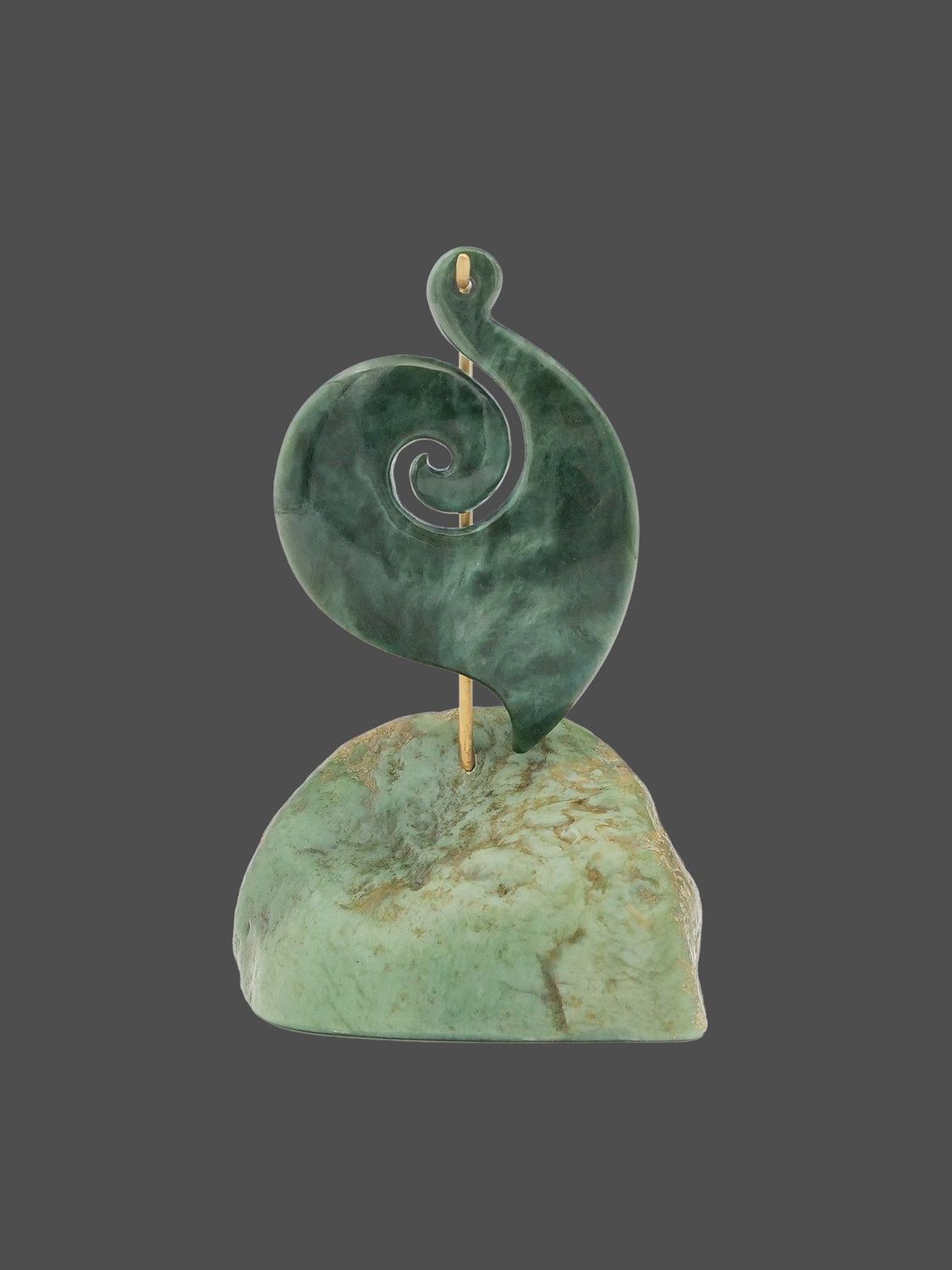 Moko Pounamu Matau (Fishhook) Sculpture NZ Genuine Kawakawa & Inanga Greenstone - Tumunui