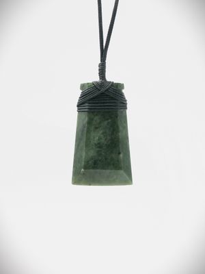Moko Pounamu Toki NZ Genuine Hapopo Greenstone - Maniatutu