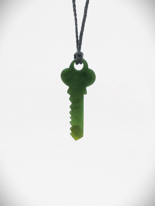 Moko Pounamu Key Genuine NZ Kawakawa Greenstone - Kokapu