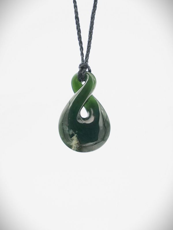 Moko Pounamu Pikorua (Twist) Genuine NZ Kawakawa Flower Greenstone - Peria