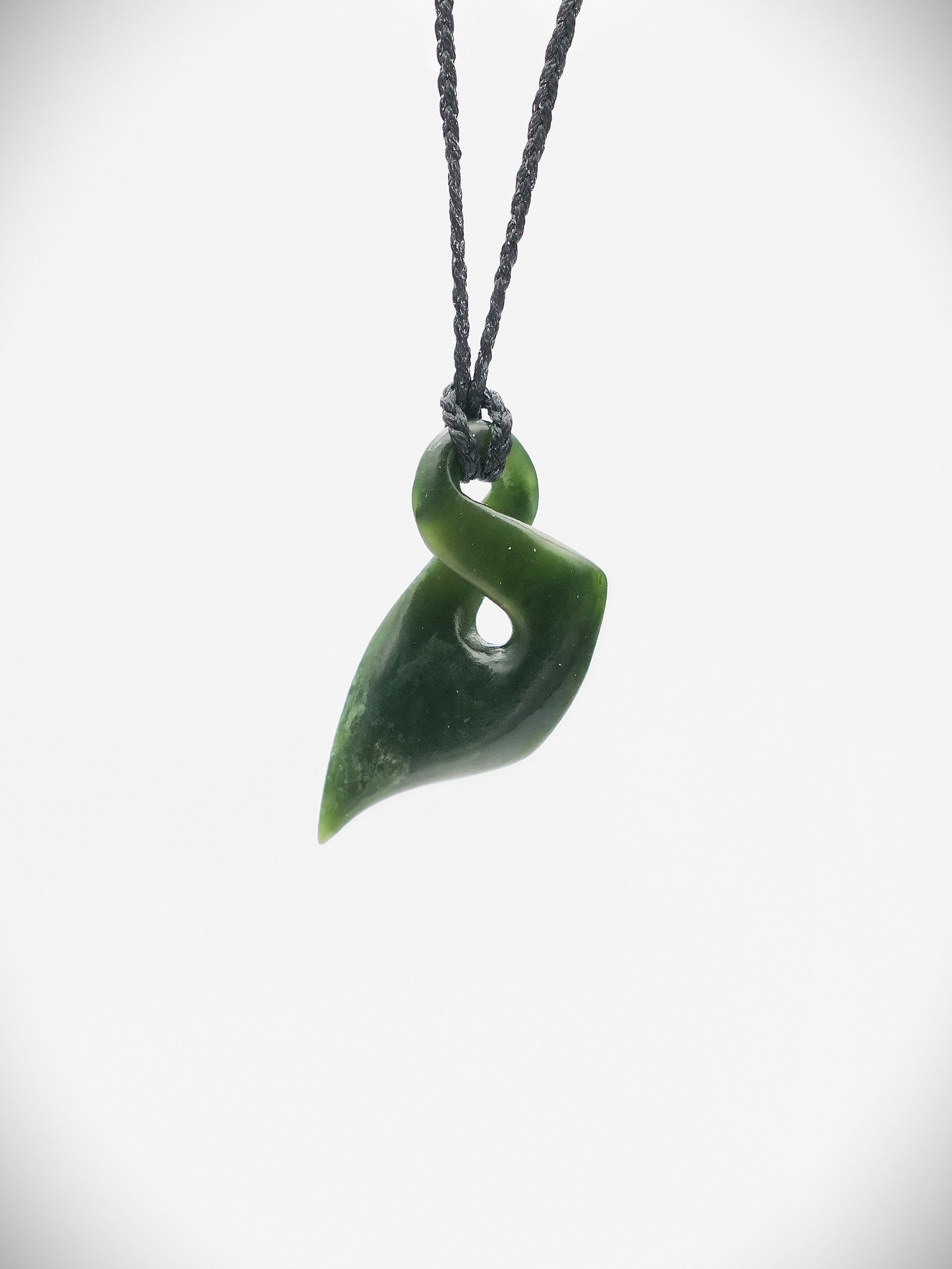 Moko Pounamu Single Pikorua (Twist) NZ Genuine Kawakawa Greenstone - Omanawa
