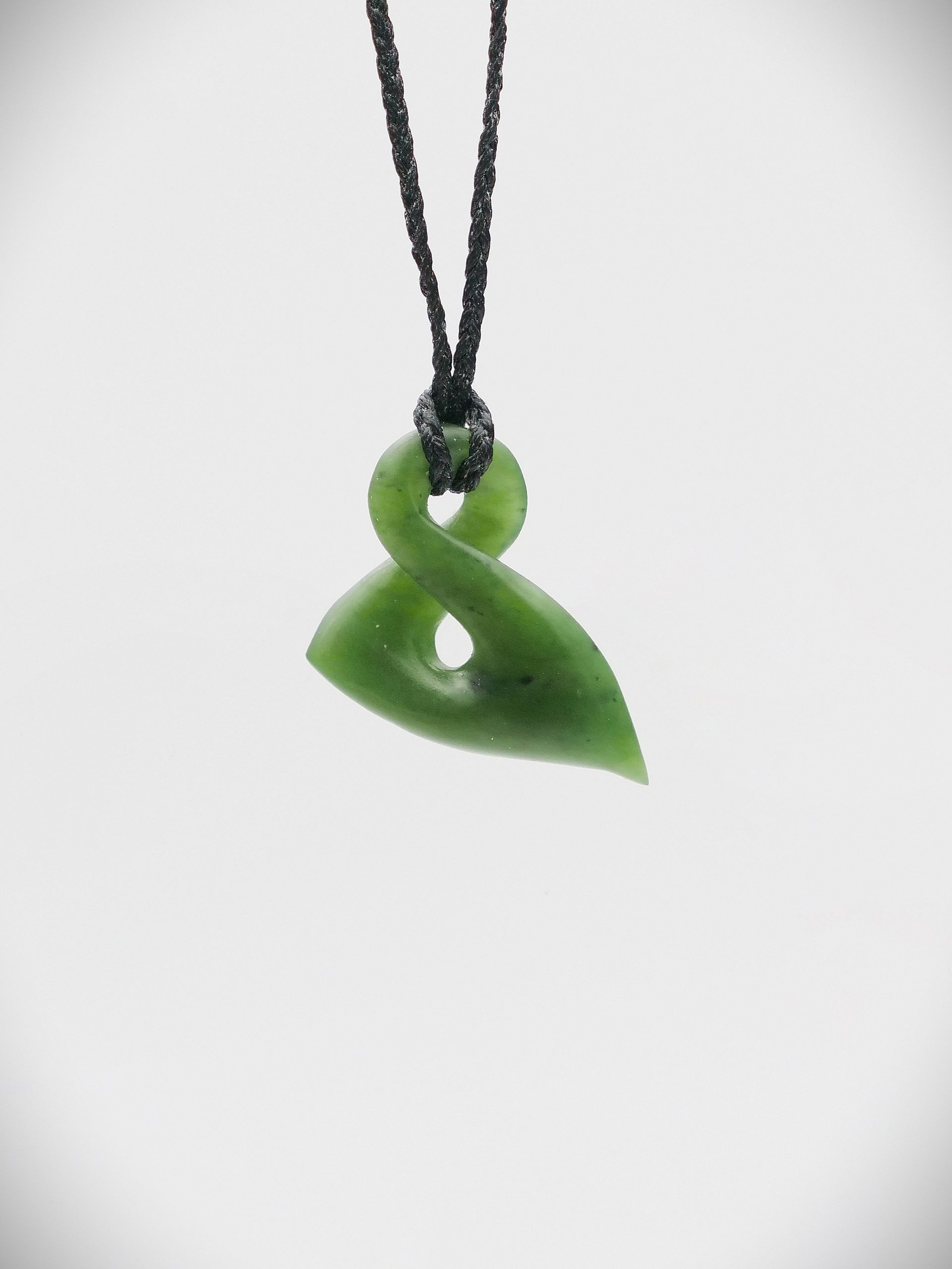 Moko Pounamu Single Pikorua (Twist) Genuine NZ Kahurangi Greenstone - Apata