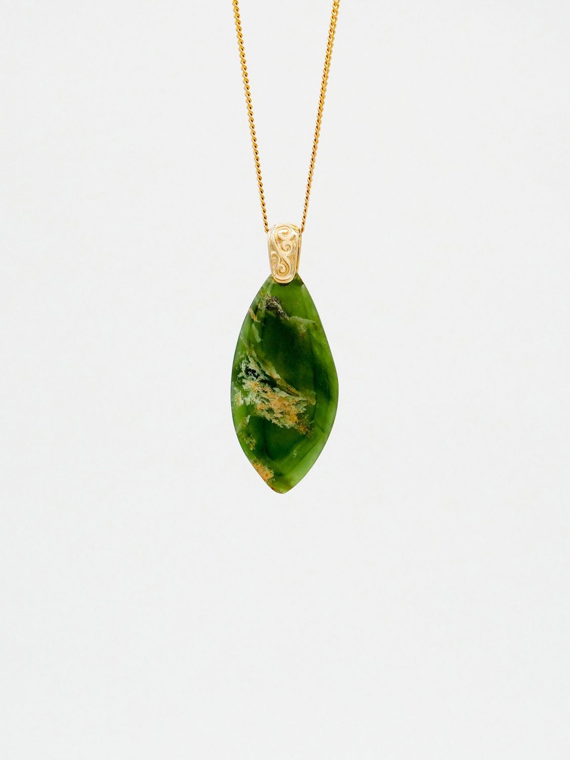 Moko Pounamu Roimata (Teardrop) NZ Genuine Marsden Flower Greenstone & 9ct Gold - Te Miro