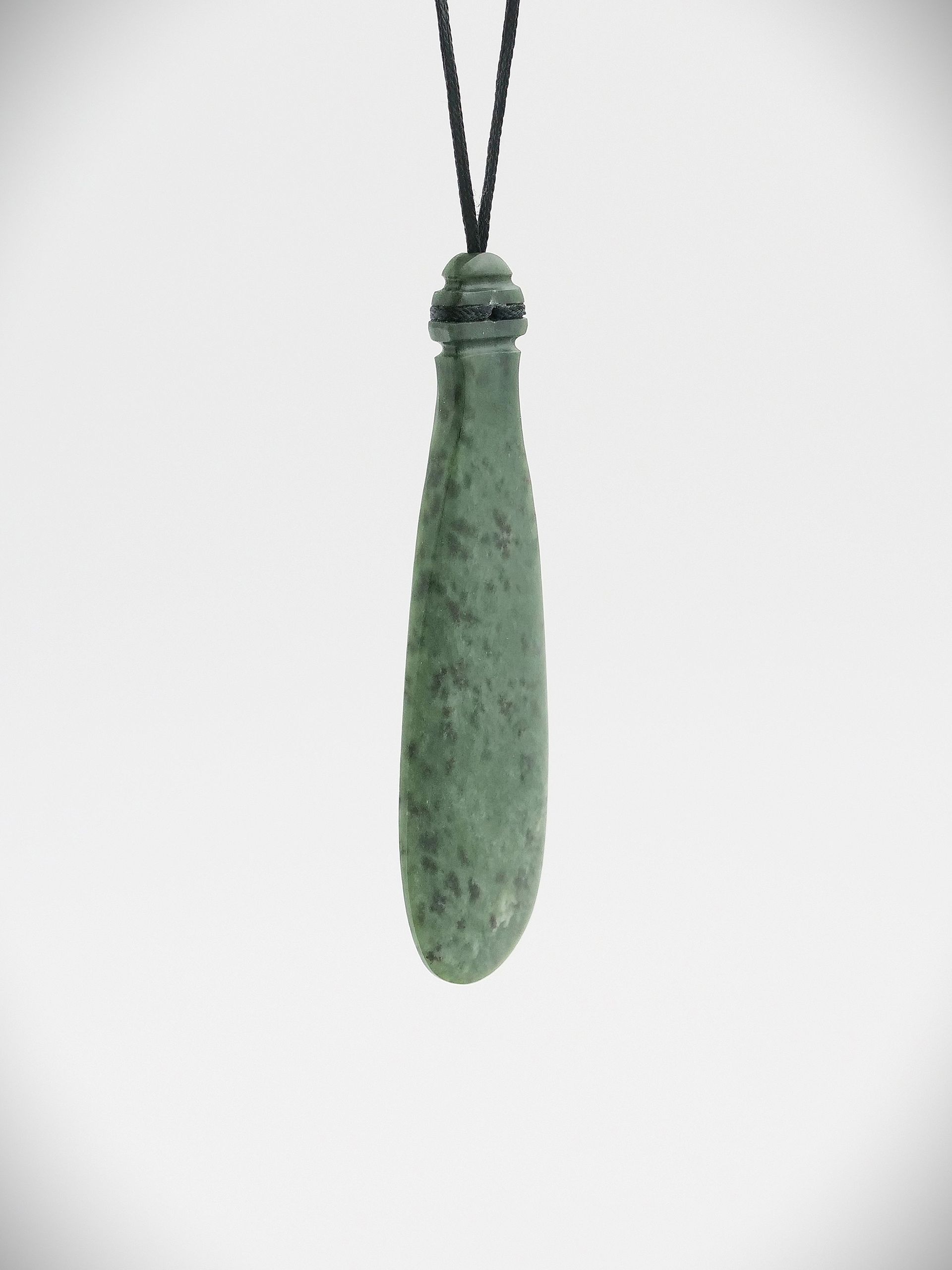Moko Pounamu Hei Mere NZ Genuine Kokopu Greenstone - Hinuera